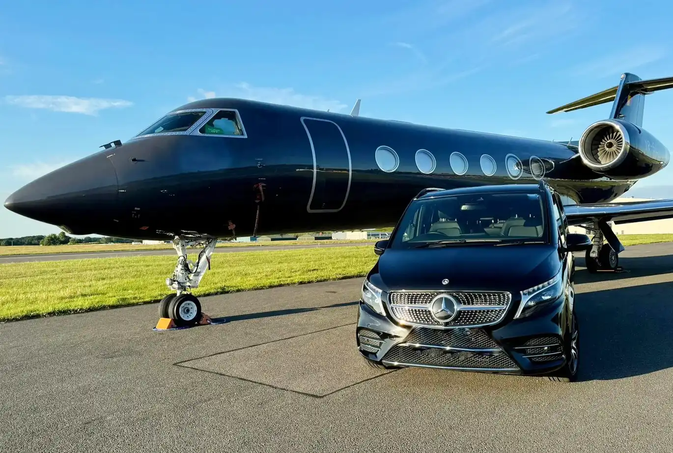 private hire airport transfer in London, England