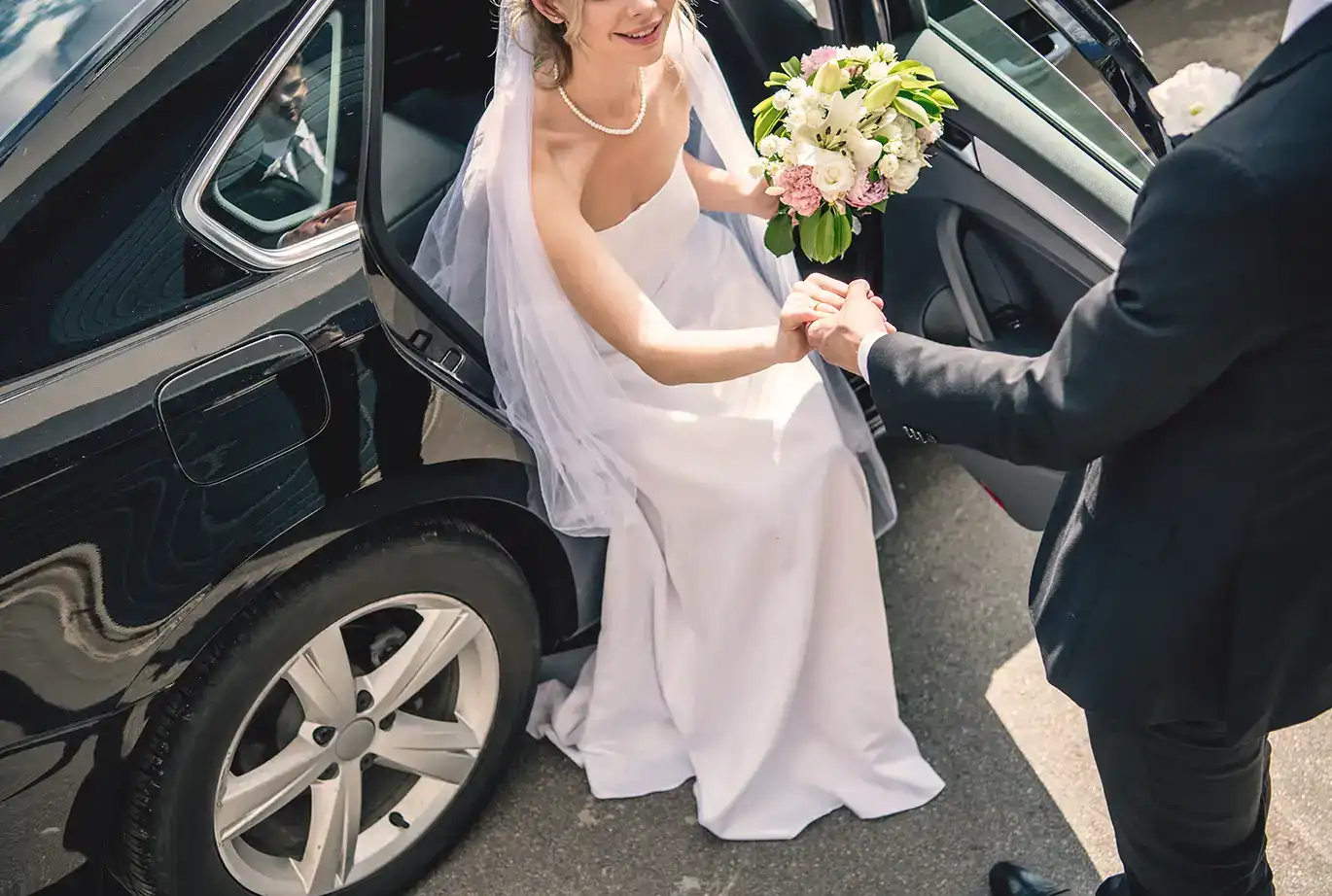 private hire cars with driver for weddings and honeymoon in London, England